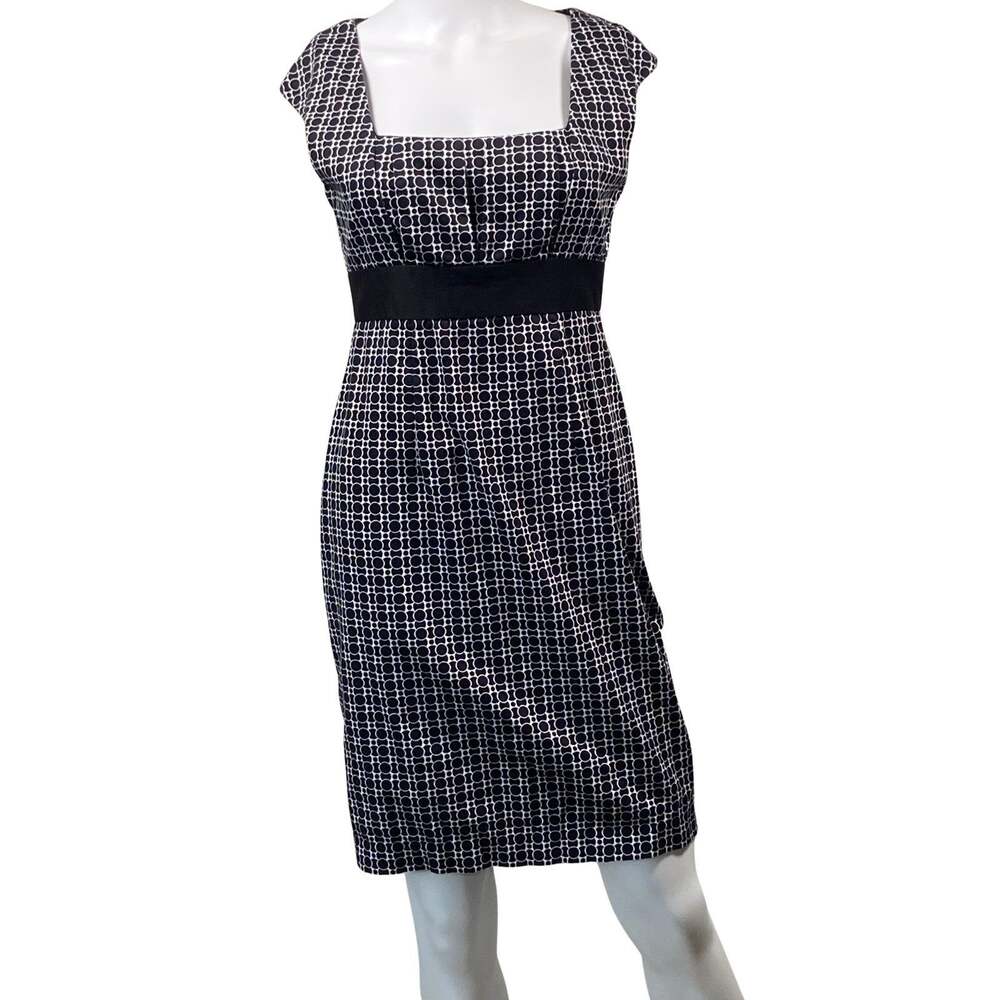 White House Black Market Dress Women's Size 2 Black and White Sheath Geometric